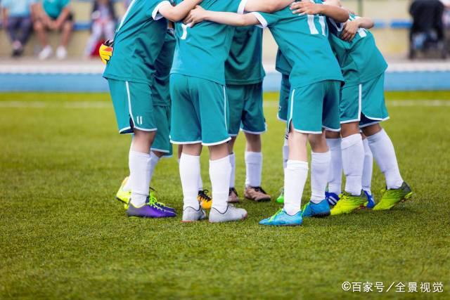 吉伦沃特35+16刘冠岑20+10 山东大胜吉林